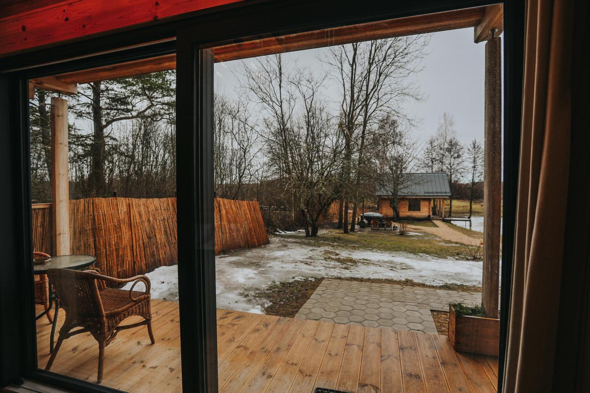 Labiesi Apartman Jūrkalne Kültér fotó