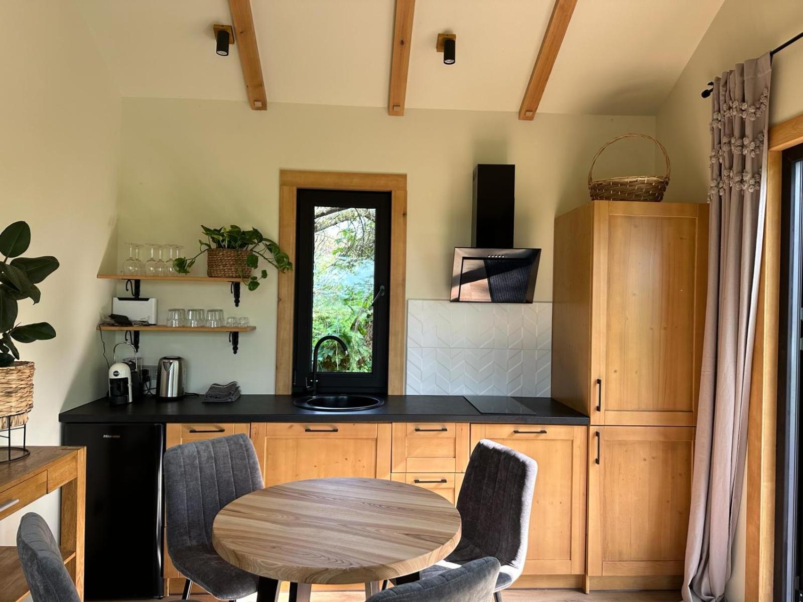 Labiesi Apartman Jūrkalne Kültér fotó